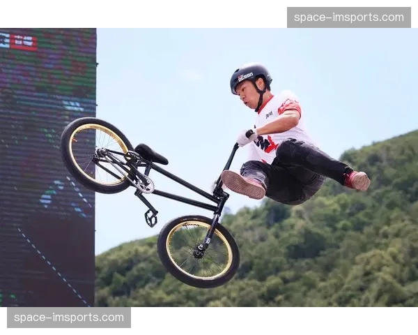 收视报告:BMX自由式公园赛成为15-25岁人群中最受欢迎的奥运项目之一 收视报告:BMX自由式公园赛成为15-25岁人群中最受欢迎的奥运项目之一